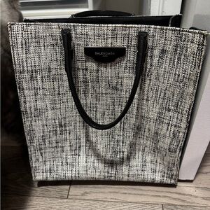 Balenciaga Black and White Women's Tote Bag
